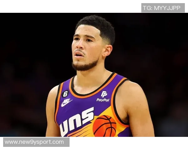 布克半场表现起伏7投4中仅得13分失误频频影响球队节奏 布克半场表现起伏7投4中仅得13分失误频频影响球队节奏