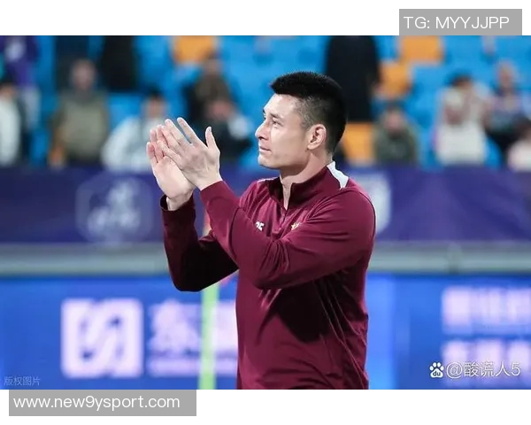 杜佳32岁在海港五季出场仅45分钟却收获三冠一杯的传奇故事