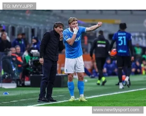 意媒称霍伊伦受球迷喜爱孔蒂激励方式令其倍感振奋 意媒称霍伊伦受球迷喜爱孔蒂激励方式令其倍感振奋